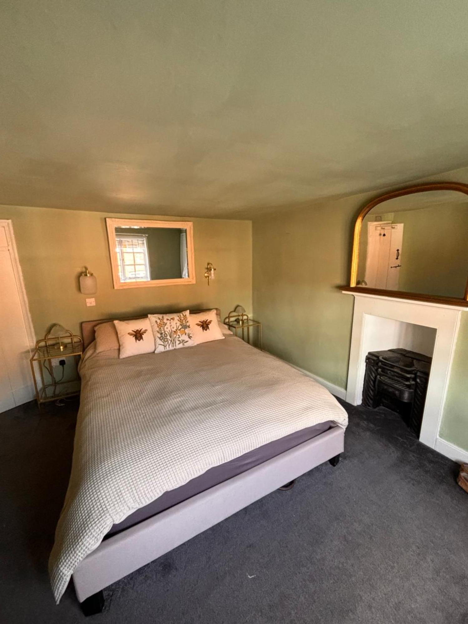 Sweet & Cosy 10 Bridewell Cottage With Parking Available Upon Request Bury St. Edmunds Zewnętrze zdjęcie